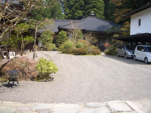 高野山 奥の院 永代供養墓「佛舎利宝塔」