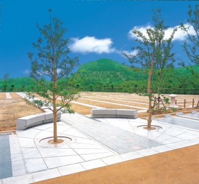 総本山四天王寺 高安山霊園