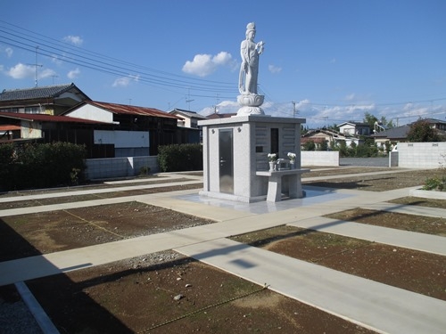 悠久の浄光墓苑